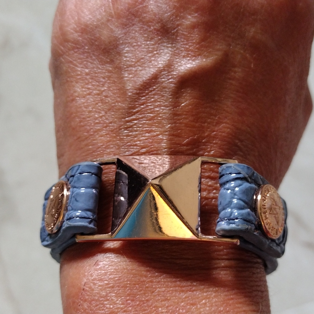 BCBGenerations leather Rose gold bracelet.
